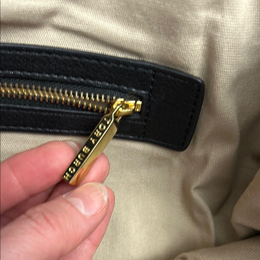 Tory Burch Black and Tan Tote Bag - Picture 11 of 16